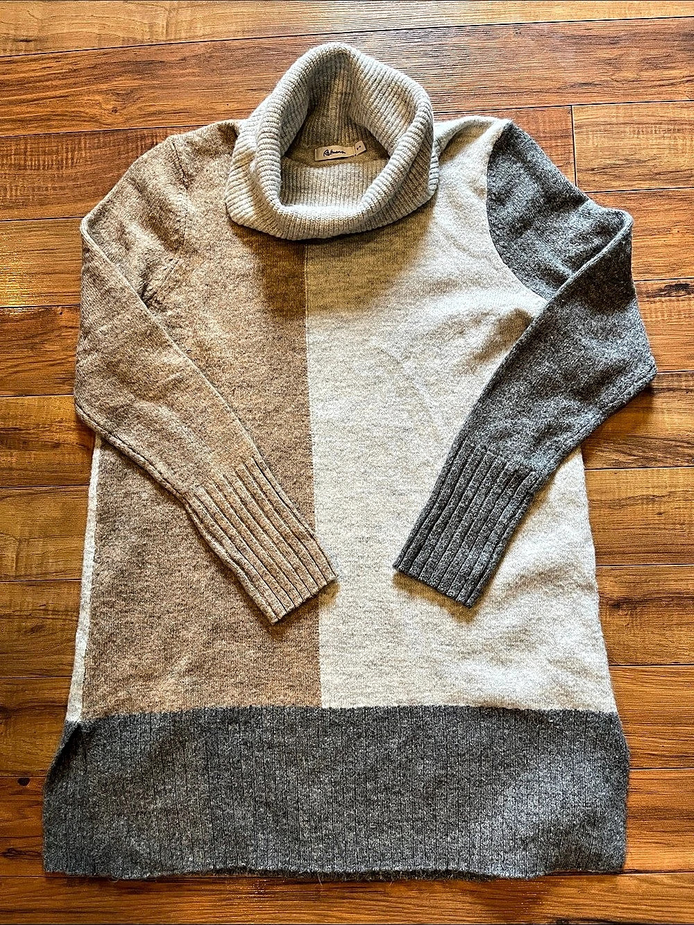 Rethink Color Block Cowl Neck Sweater Size Small